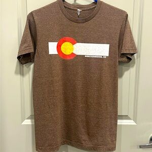Breckenridge, Colorado women’s size M brown fitted T-shirt. Great condition!